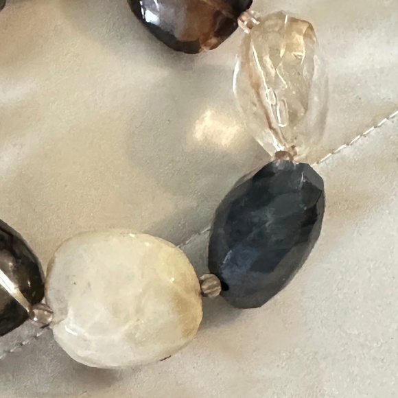 8 GemStones, Chunky stretchy bracelet. 4 different stones, 2 of each kind - Picture 4 of 14